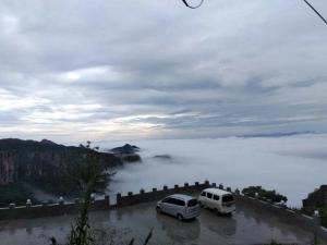 山庄晨景(1)